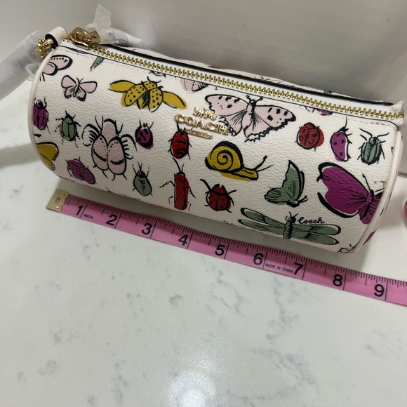 Coach White Shoulder Bag with Nature-Inspired Print - Picture 10 of 11